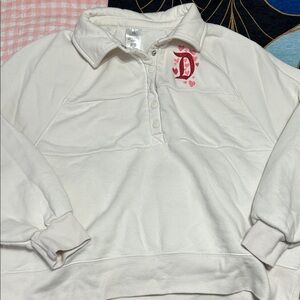Disney Disneyland Valentine’s Day pullover M NWOT